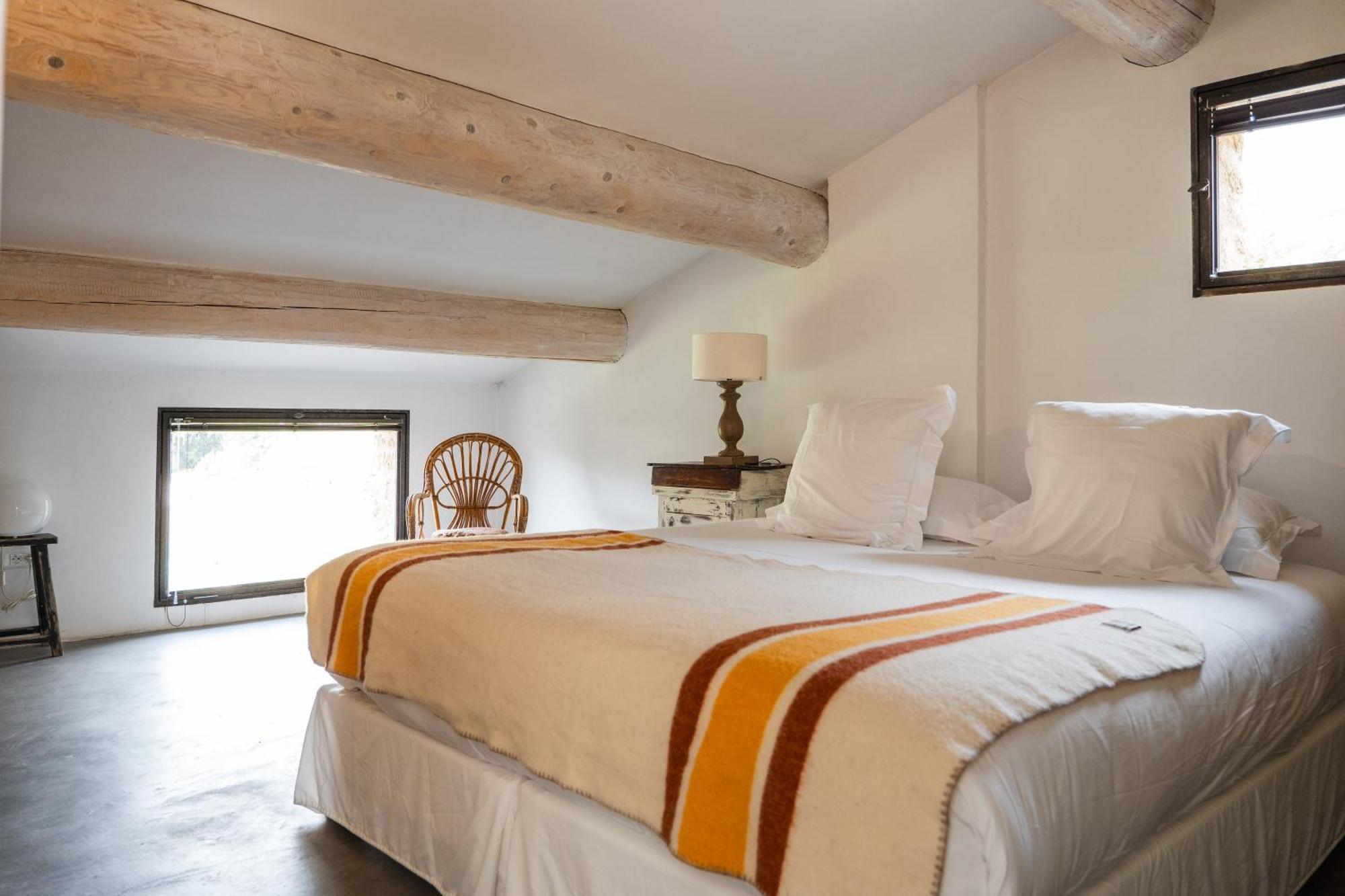 Le Galinier, Lourmarin, An Authentic Beaumier Guesthouse Room photo