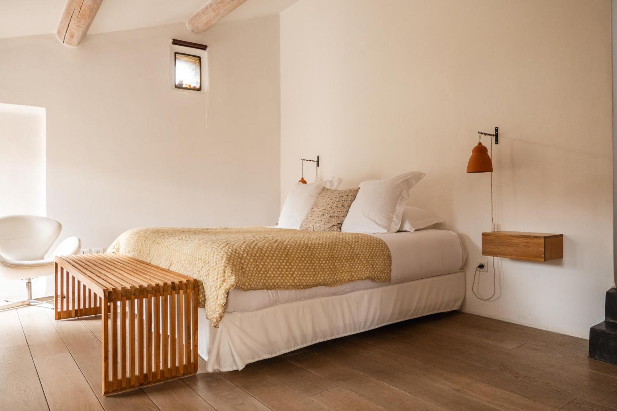 Le Galinier, Lourmarin, An Authentic Beaumier Guesthouse Room photo