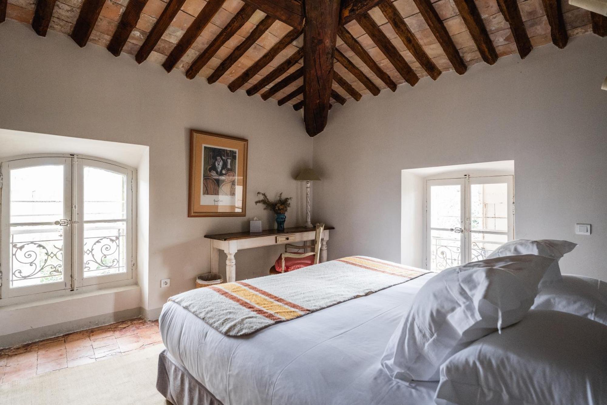 Le Galinier, Lourmarin, An Authentic Beaumier Guesthouse Room photo